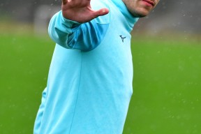 华体会官网包含拉齐奥发布备战花絮，转会期强势反弹，中超任务艰巨，纪律约束更严格的词条