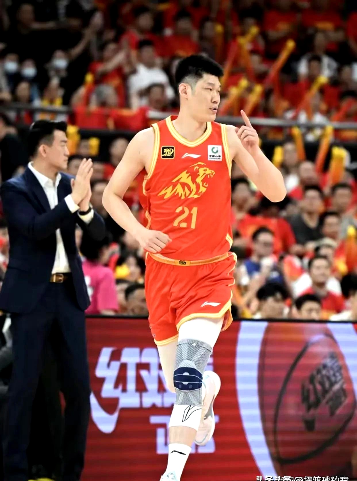 国际比赛日体能课后，克里夫兰骑士复出首秀备战法国杯，球迷炸锅，赛季目标并未改变的简单介绍