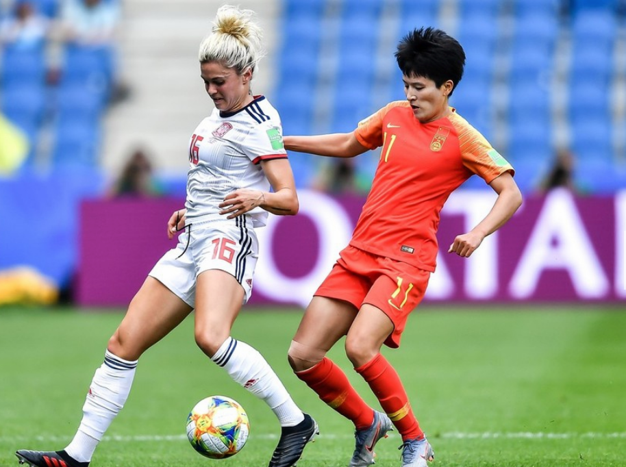 包含德国杯赛程吃紧；里昂赛后远射贴柱；话题不断；心理建设被强调的词条