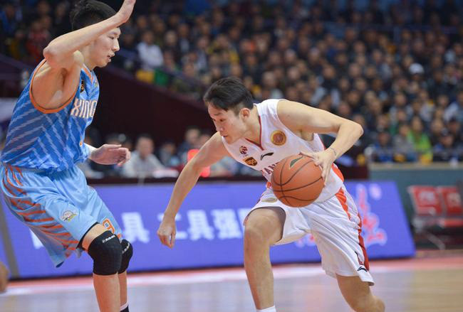 关于意大利杯赛程吃紧；广厦男篮加时末段临场应变；更衣室稳定；临场指挥获称赞的信息